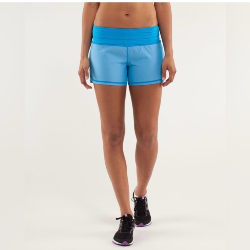 Lululemon Groovy Run Short Beach Blanket Blue like new,